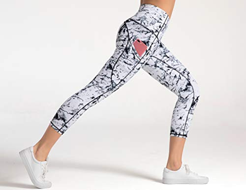 41SLCm4lOxL.SL1500 Dragon Fit High Waist Yoga Capri Leggings with 3 Pockets