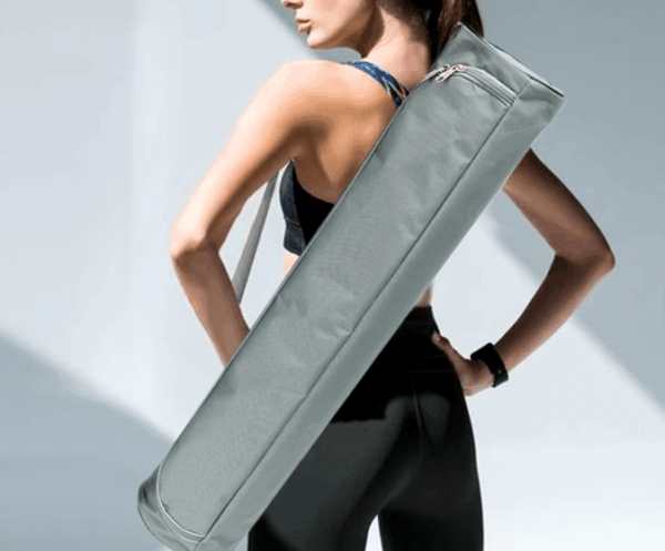 Durable, Adjustable Yoga Mat Bag – Perfect for Yoga and Fitness Enthusiasts 1 Yoga mat bag made from durable Oxford fabric with an adjustable strap for versatile carrying, perfect for yoga, Pilates, and fitness lovers.